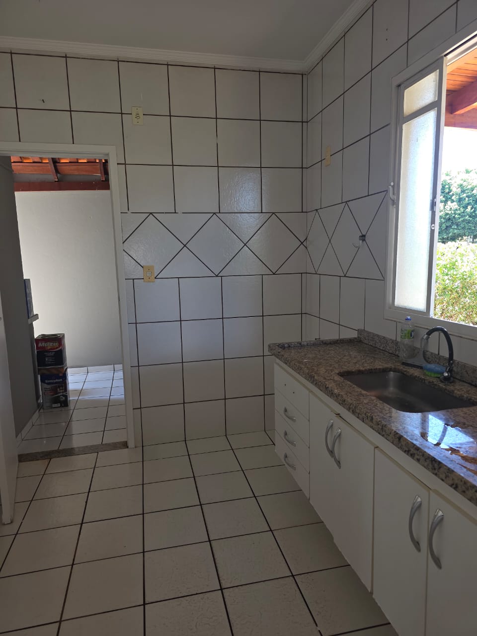 Cozinha com armarios
